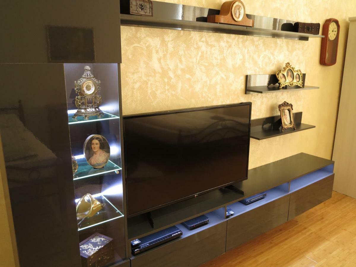 Small Luxury Kapitol Apartment เวียนนา ภายนอก รูปภาพ