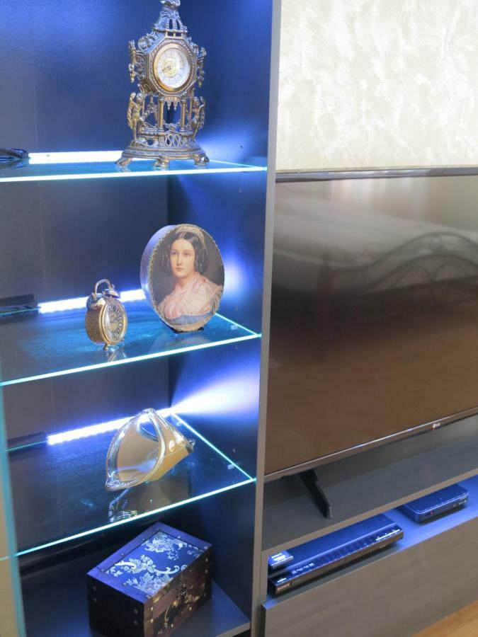 Small Luxury Kapitol Apartment เวียนนา ภายนอก รูปภาพ